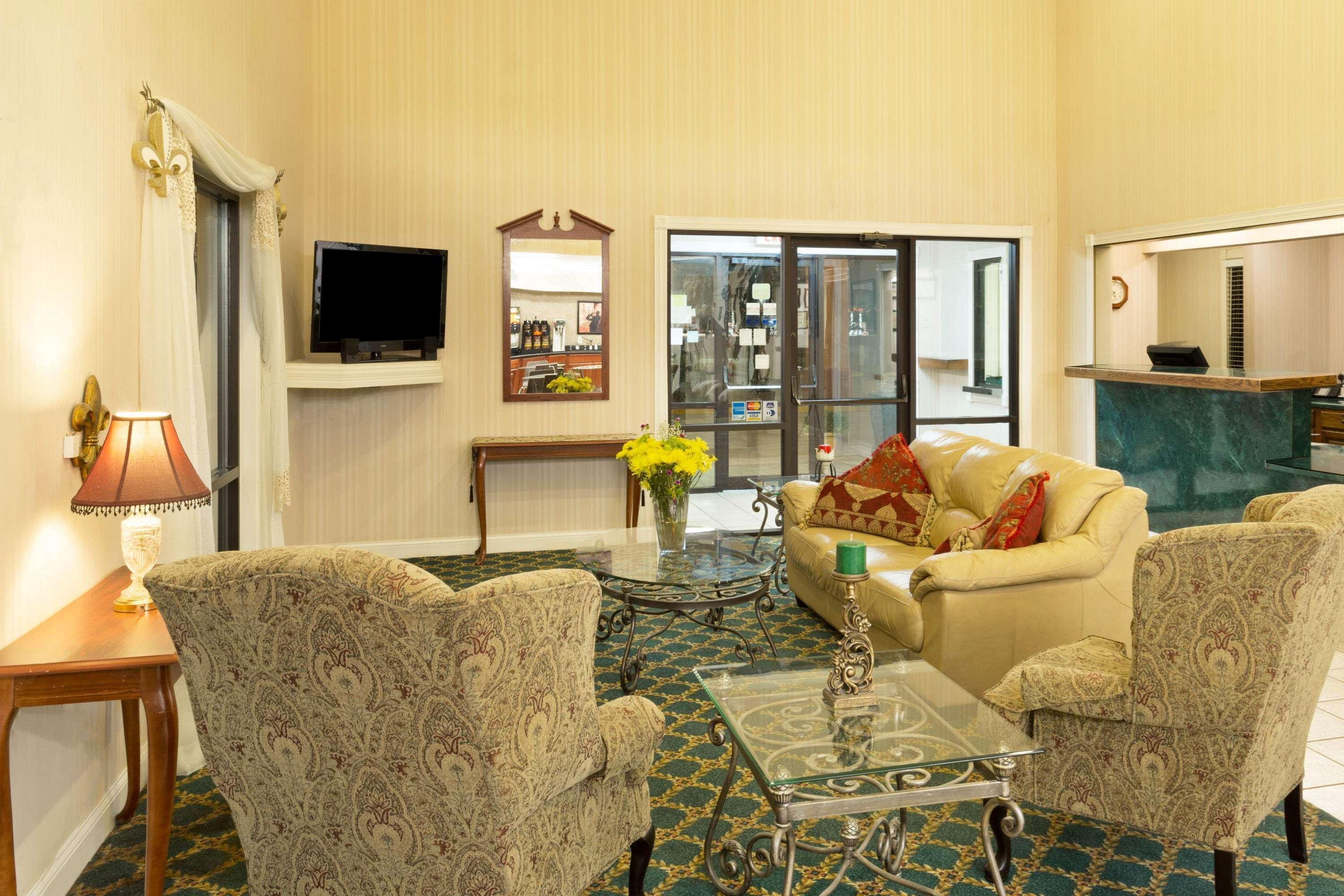 Hotel Super 8 By Wyndham Covington Exterior foto