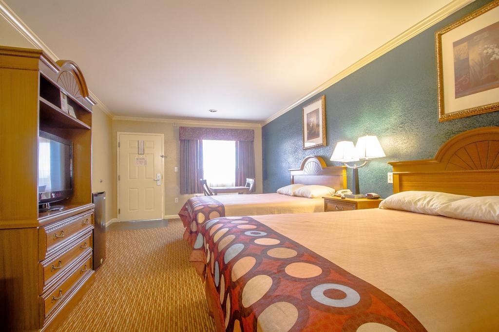 Hotel Super 8 By Wyndham Covington Exterior foto