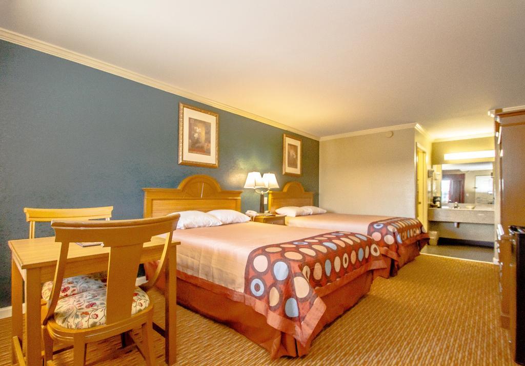 Hotel Super 8 By Wyndham Covington Exterior foto